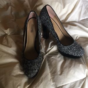 Michael Kors black/white platform size 8.